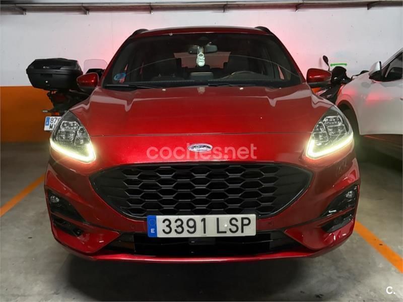 Granate Usado 2021 Ford Kuga ST-Line SUV | 23.900 € (Precio justo) - Imagen 1/4