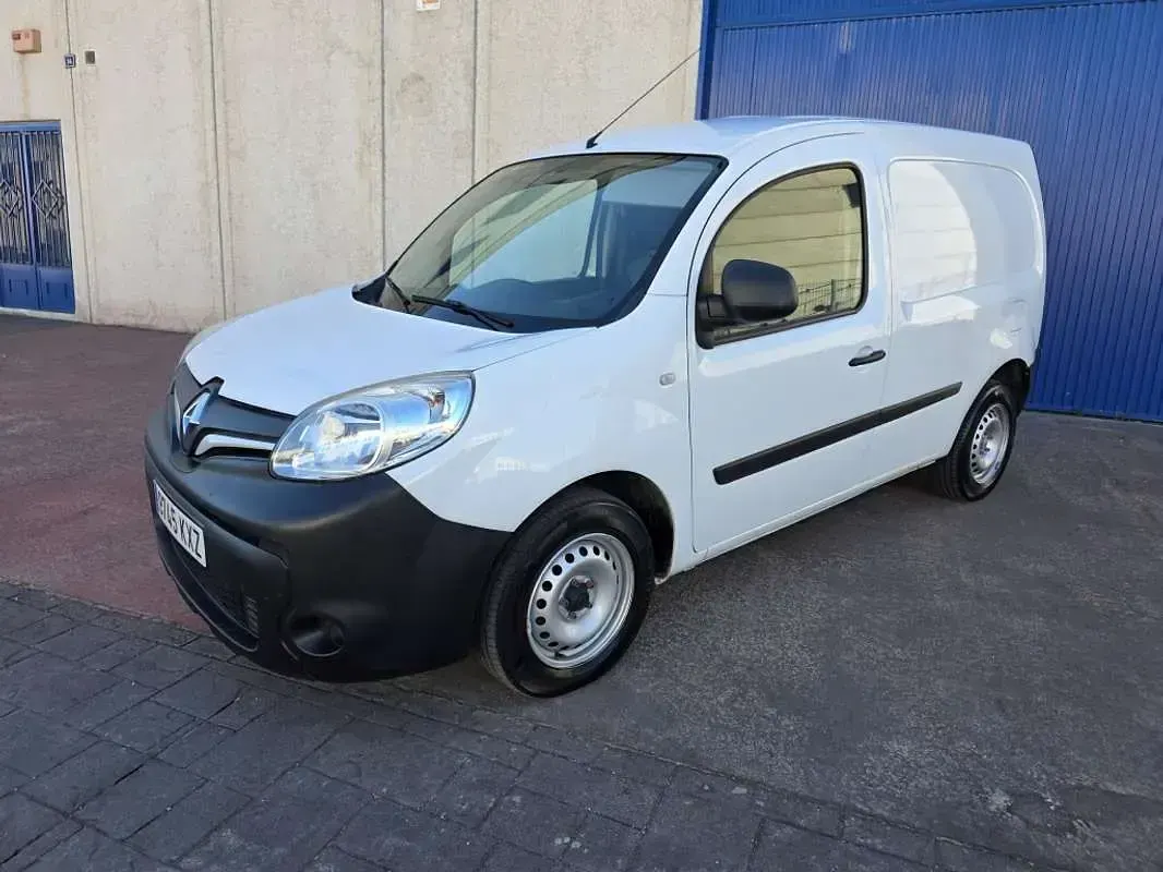 Usado Renault Kangoo 90 CV (66 kW) 2019 Blanco Monovolumen