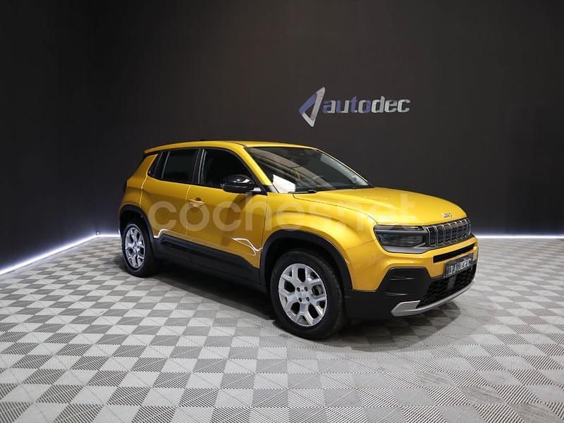Usado Jeep Avenger Altitude 100 CV (73 kW) 2024 Amarillo SUV