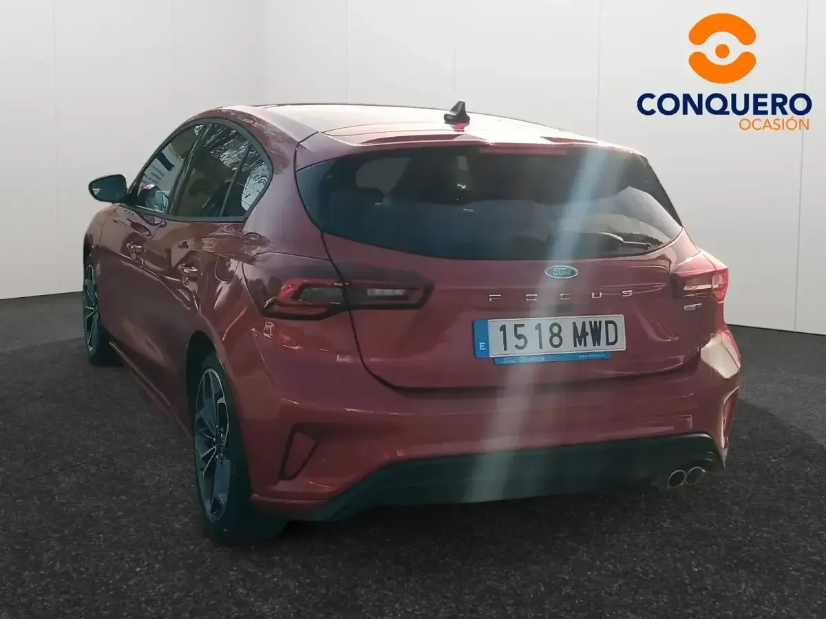 Usado Ford Focus ST-Line X 125 CV (91 kW) 2024 Rojo Berlina