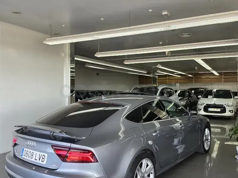 Usado Audi A7 Sportback 218 CV (160 kW) 2016 Gris / plata Utilitario