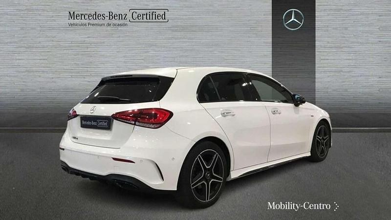 Usado Mercedes A180 109 CV (80 kW) 2021 Blanco Utilitario
