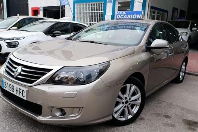 Usado Renault Latitude Expression 150 CV (110 kW) 2012 Marrón Berlina