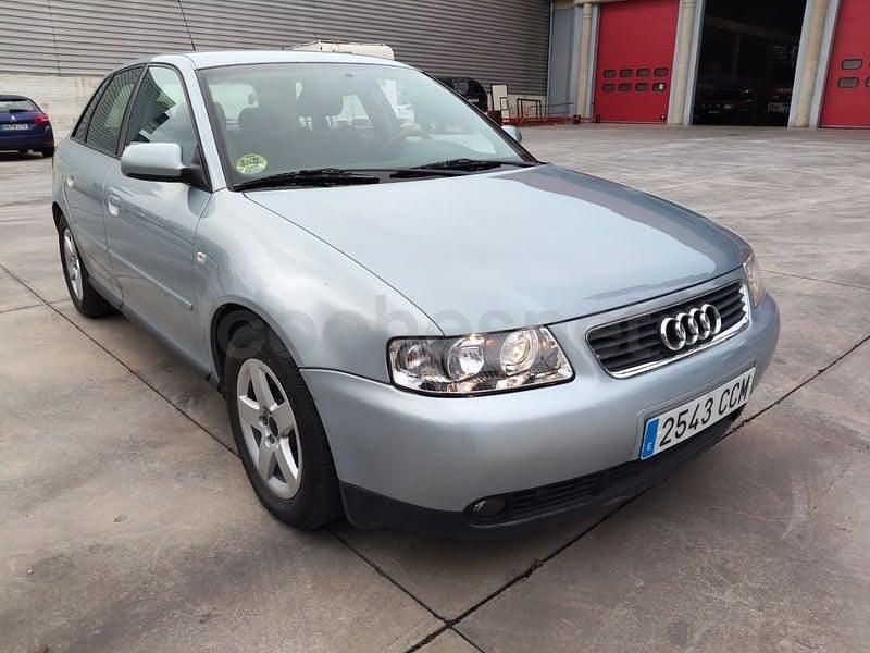 Usado Audi A3 Ambition 125 CV (91 kW) 2002 Azul Berlina