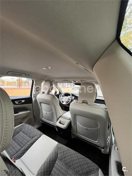 Usado Volvo XC60 Business Edition 190 CV (139 kW) 2019 Gris / plata SUV