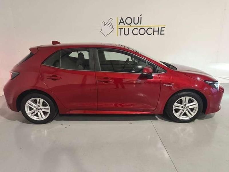 Usado Toyota Corolla Active 122 CV (89 kW) 2020 Rojo Utilitario