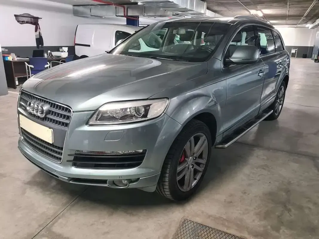 Usado Audi Q7 350 CV (257 kW) 2006 Verde SUV
