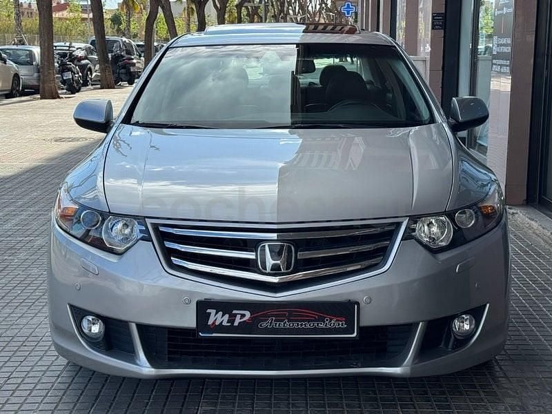Usado Honda Accord Executive 201 CV (147 kW) 2009 Gris / plata Berlina