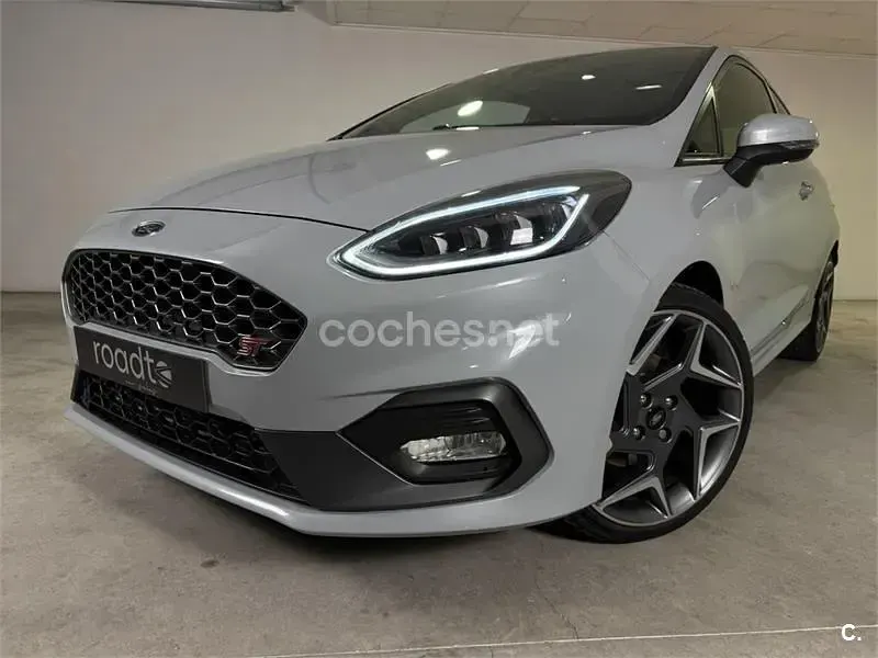 Usado Ford Fiesta ST 200 CV (147 kW) 2019 Gris / plata Utilitario