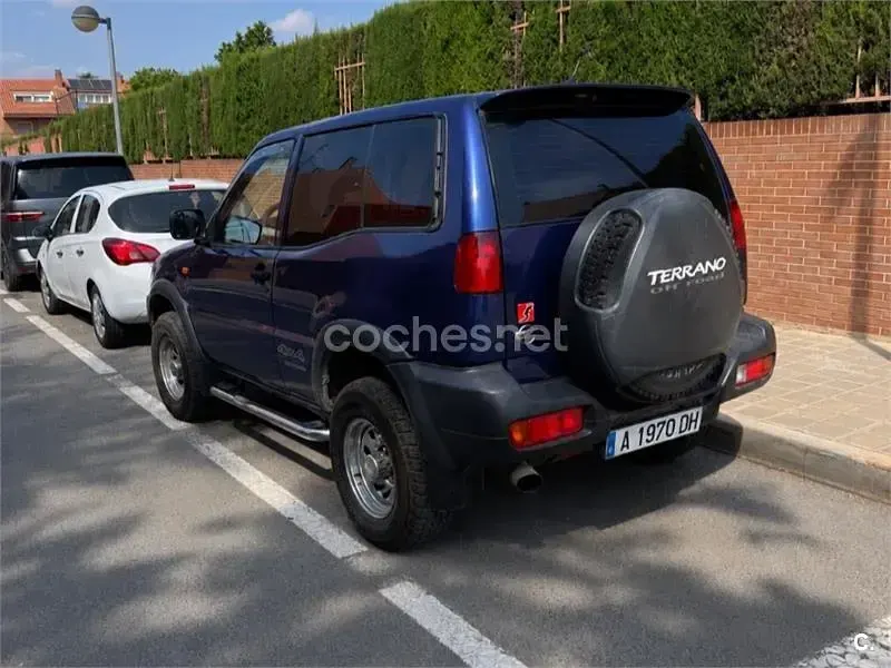 Usado Nissan Terrano S 125 CV (91 kW) 1997 Azul SUV