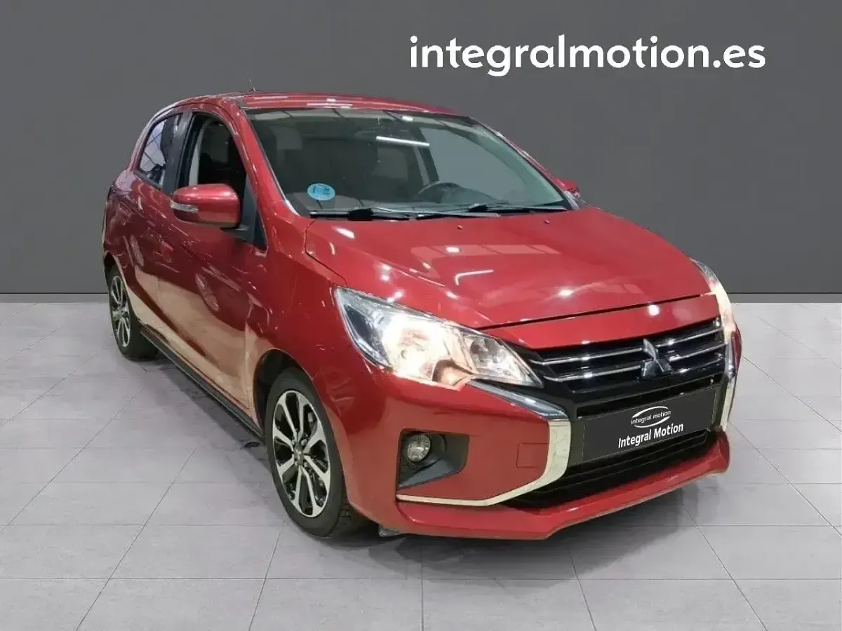Usado Mitsubishi Space Star 71 CV (52 kW) 2023 Rojo Berlina
