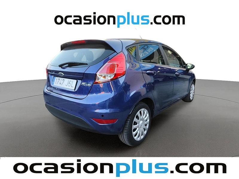 Usado Ford Fiesta Trend 82 CV (60 kW) 2016 Azul Utilitario