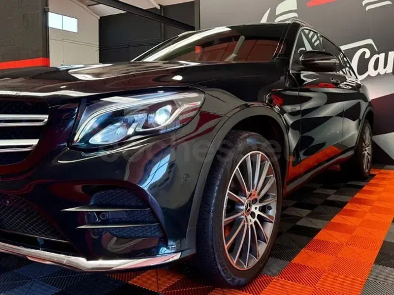 Usado Mercedes GLC350 AMG line 320 CV (235 kW) 2017 Negro SUV