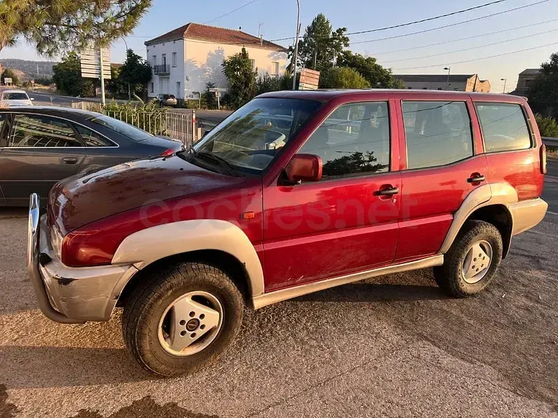 Usado Nissan Terrano 100 CV (73 kW) 1994 Granate SUV