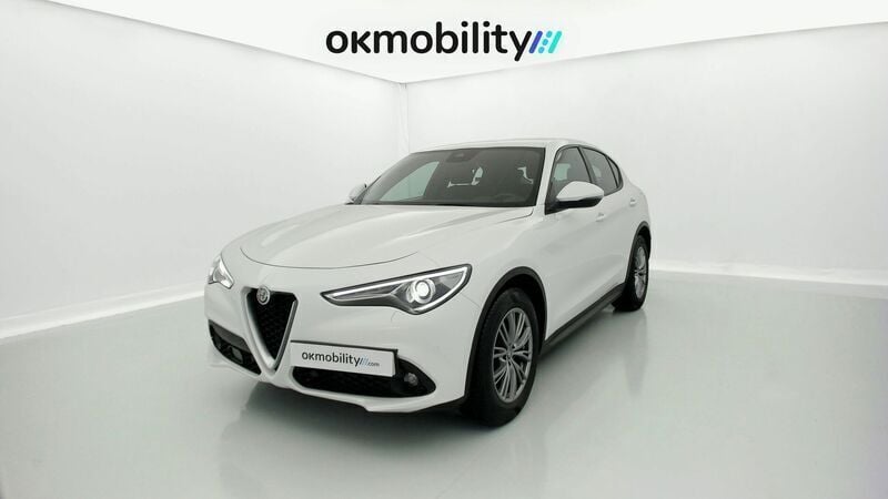 Blanco ártico Usado 2022 Alfa Romeo Stelvio Super SUV | 25.920 € (Super precio) - Imagen 1/4