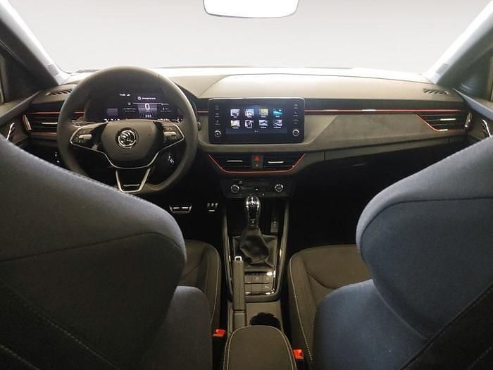 Usado Skoda Scala 115 CV (84 kW) 2024 Negro Utilitario