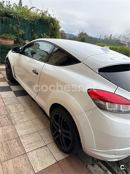 Usado Renault Mégane 250 CV (183 kW) 2011 Blanco Berlina