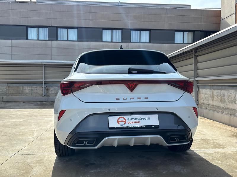 Usado Cupra Leon 150 CV (110 kW) 2024 Blanco