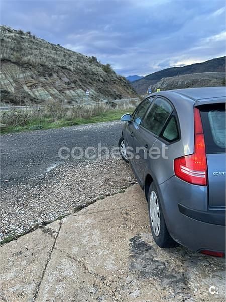 Usado Citroën C4 90 HP (66 kW) 2006 Cinzento Sedan