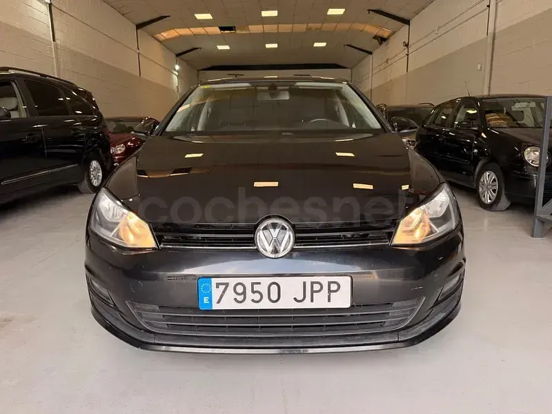 Usado VW Golf VII Advance 110 HP (80 kW) 2016 Preto Sedan