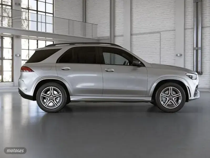 Usado Mercedes GLE300 272 CV (200 kW) 2021 Plateado SUV
