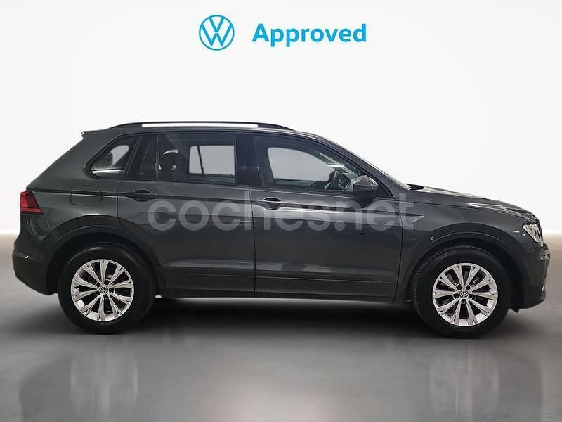 Usado VW Tiguan Edition 130 CV (95 kW) 2020 Gris / plata SUV