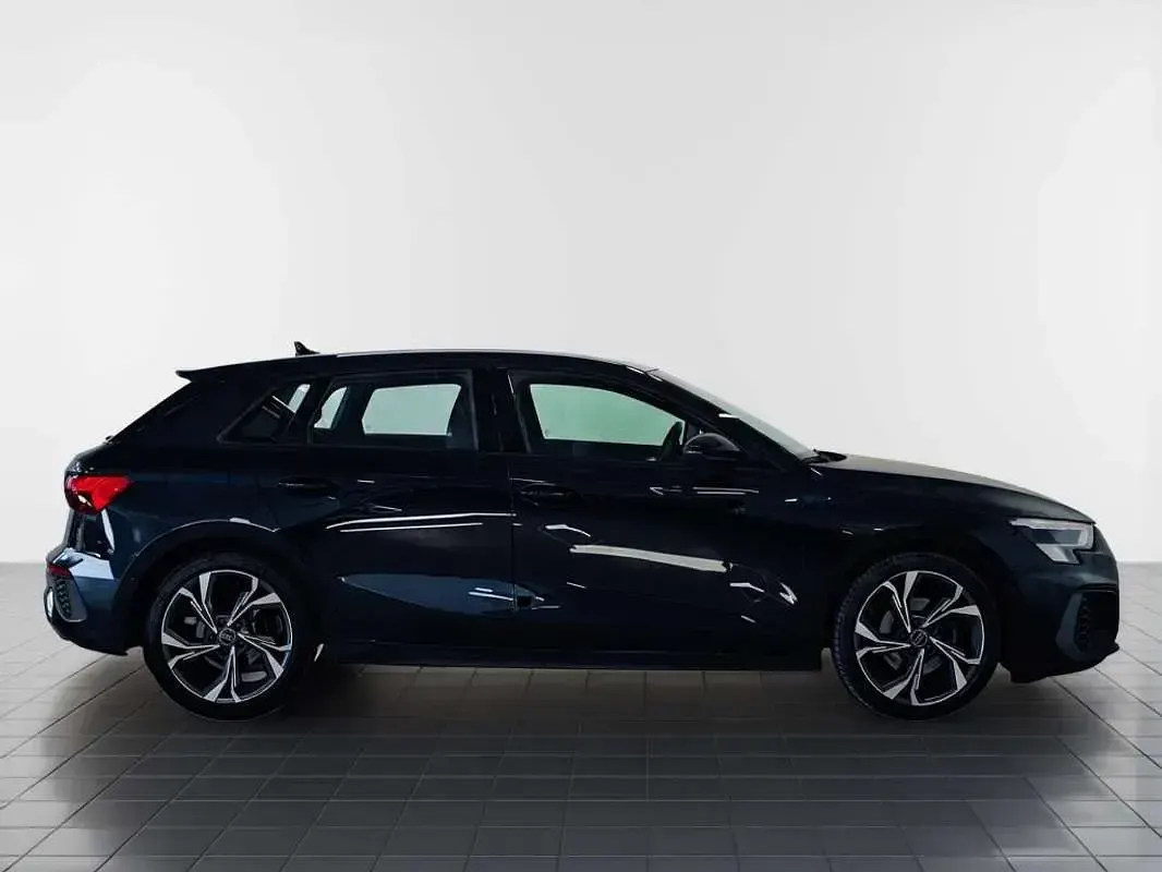 Usado Audi A3 Sportback 150 CV (110 kW) 2024 Negro Utilitario