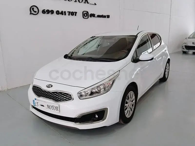Usado Kia Ceed GT 90 CV (66 kW) 2018 Blanco Berlina
