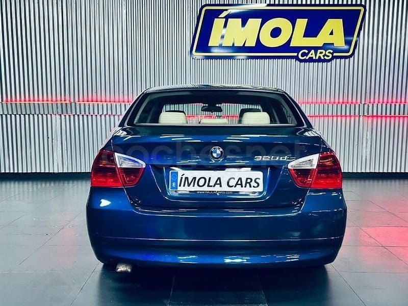 Usado BMW 320 163 CV (119 kW) 2007 Azul Berlina