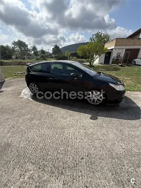 Usado Citroën C4 138 CV (101 kW) 2006 Negro Berlina