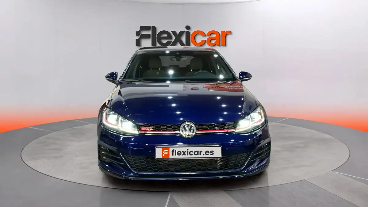 Usado VW Golf VII GTI 230 CV (169 kW) 2018 Azul Berlina