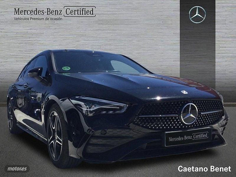 Usado Mercedes CLA200 150 CV (110 kW) 2024 Negro Familiar