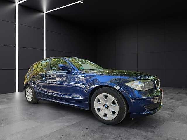 Usado BMW 120 170 CV (125 kW) 2010 Azul Utilitario