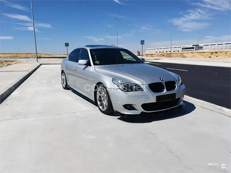 Usado BMW 535 Comfort Edition 272 CV (200 kW) 2004 Gris / plata Berlina