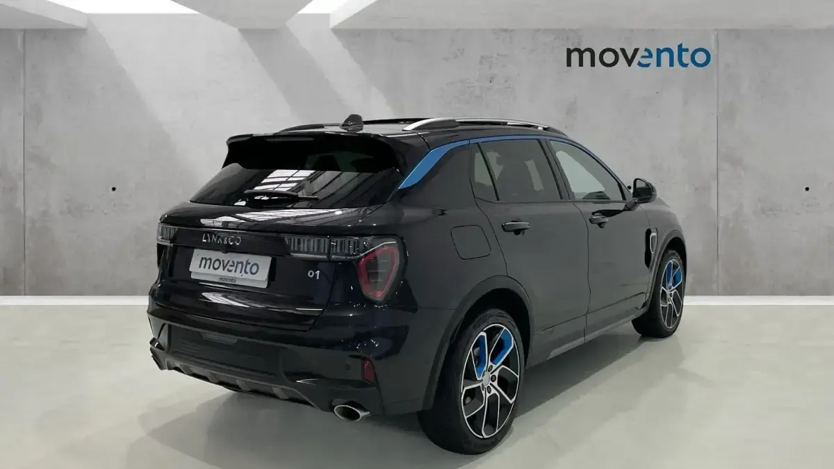 Usado Lynk & Co 01 261 CV (191 kW) 2023 Negro SUV