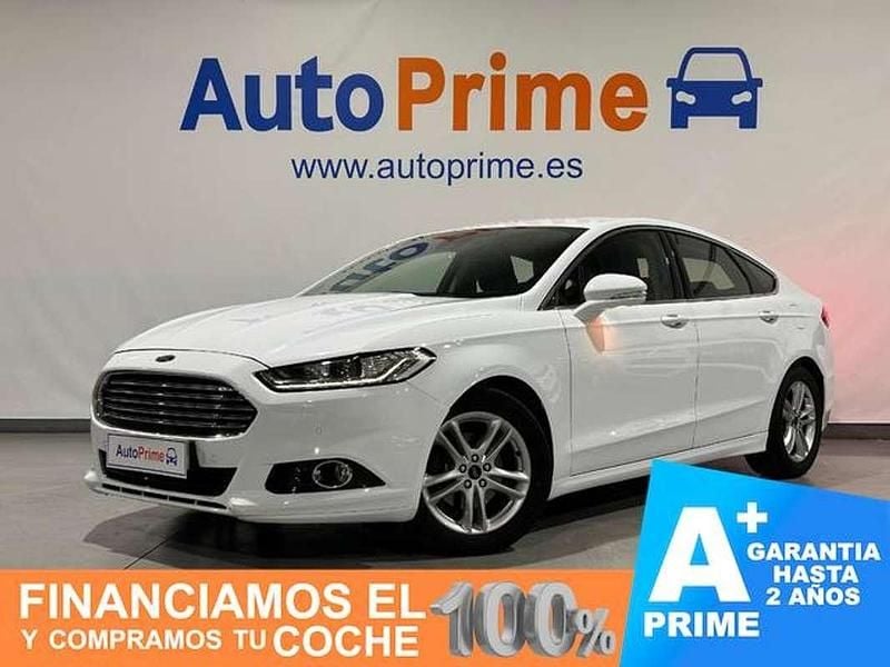 Blanco Usado 2015 Ford Mondeo Titanium Berlina | 9970 € (Precio justo) - Imagen 1/4
