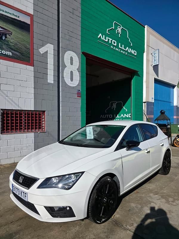 Usado Seat Leon 116 CV (85 kW) 2019 Blanco Utilitario