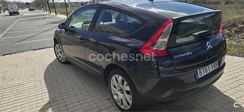 Usado Citroën C4 VTR Sport 110 CV (80 kW) 2007 Negro Berlina