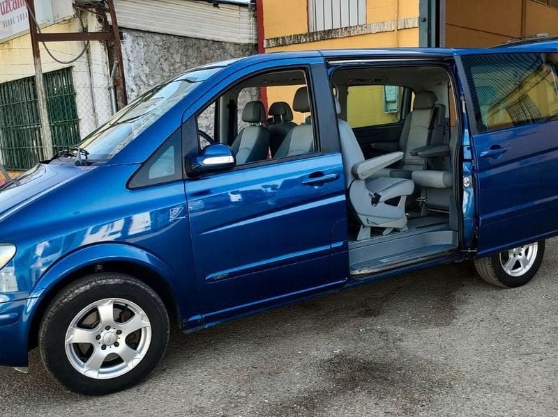 Usado Mercedes Viano 150 CV (110 kW) 2007 Azul Monovolumen