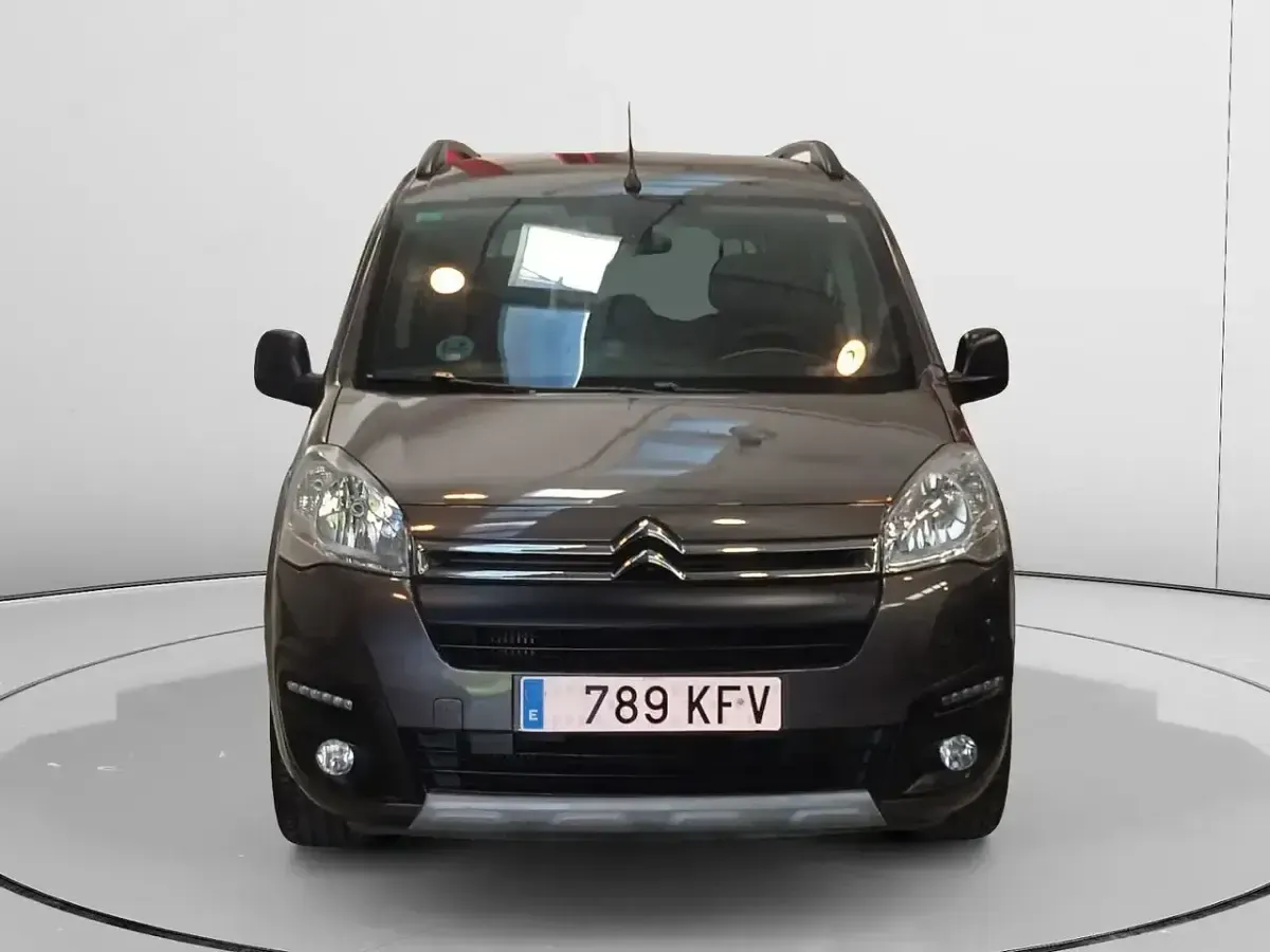 Usado Citroën Berlingo 110 CV (80 kW) 2017 Marrón Monovolumen