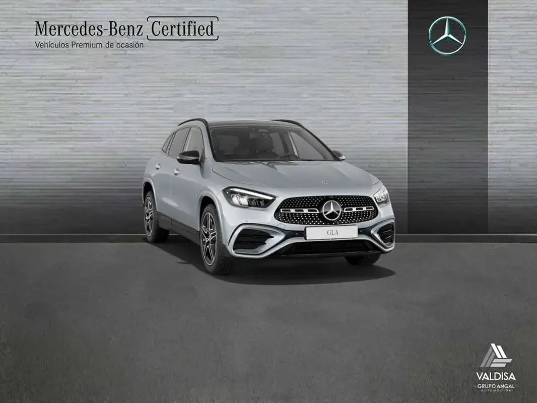 Usado Mercedes GLB200 150 CV (110 kW) 2026 SUV