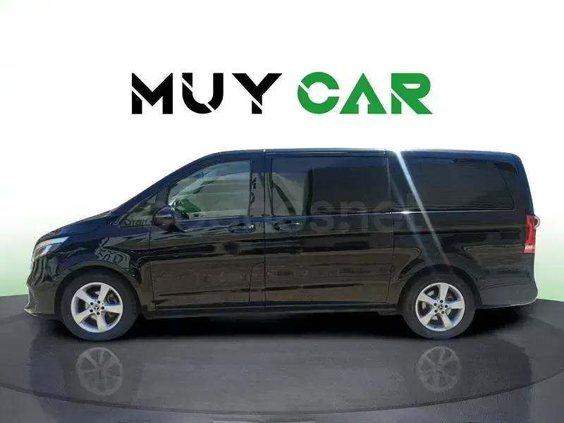 Usado Mercedes V220 163 CV (119 kW) 2021 Negro Monovolumen
