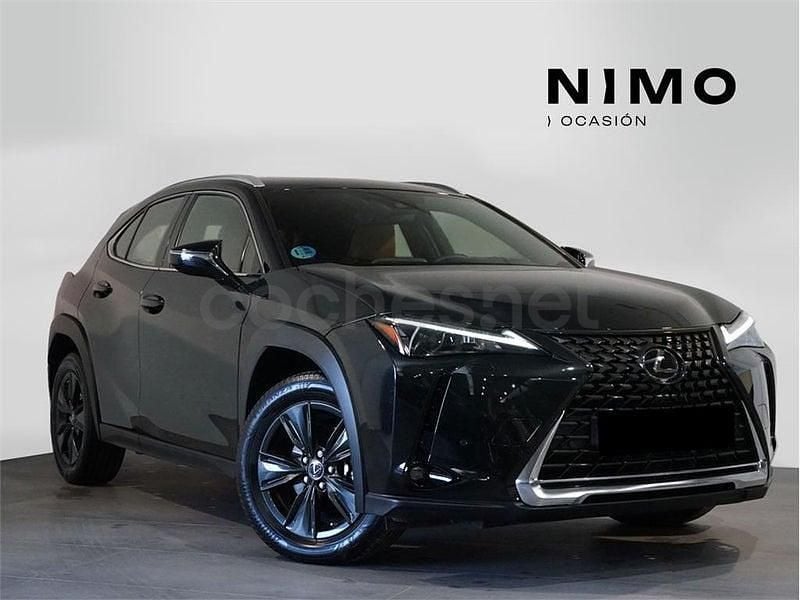 Usado Lexus UX 184 CV (135 kW) 2023 Gris / plata SUV
