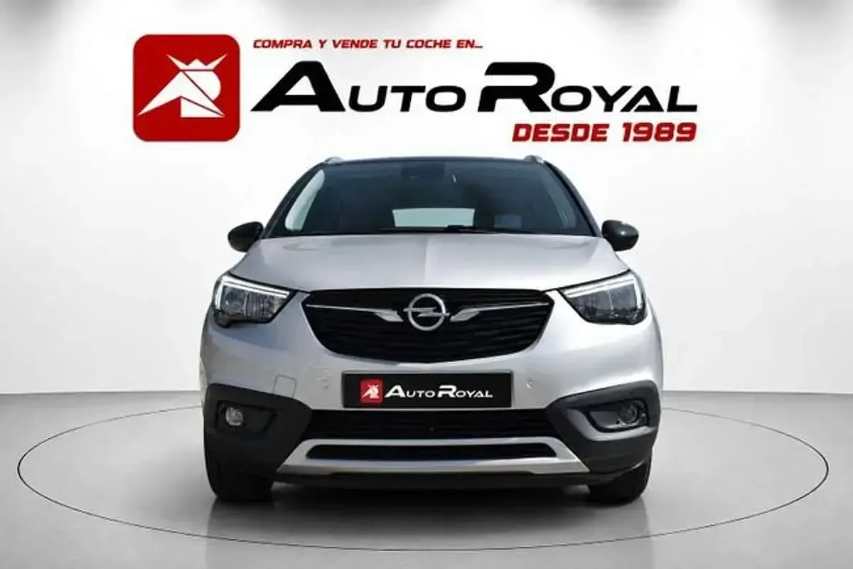 Usado Opel Crossland Selective 102 CV (75 kW) 2019 Plateado SUV