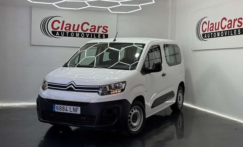 Usado Citroën Berlingo Live 102 CV (75 kW) 2021 Blanco Monovolumen