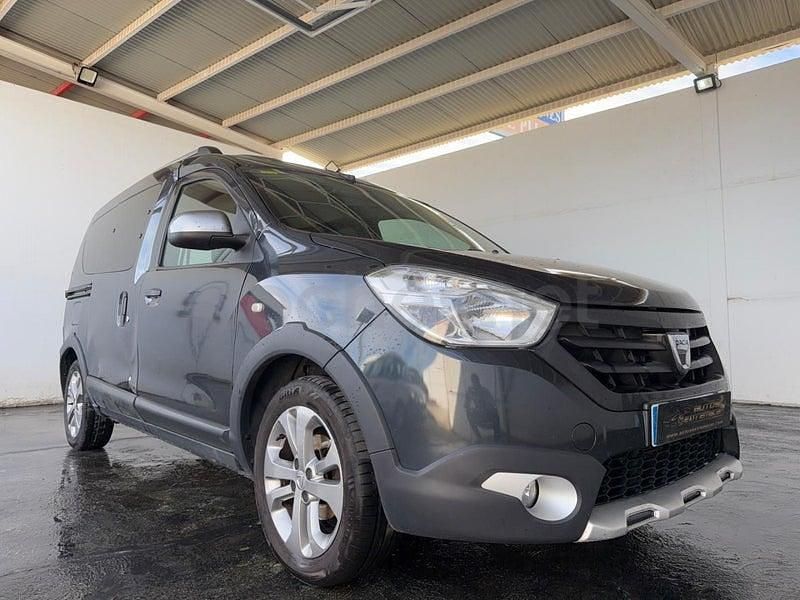 Käytetty Dacia Dokker 90 HP (66 kW) 2015 Harmaa Tila-auto
