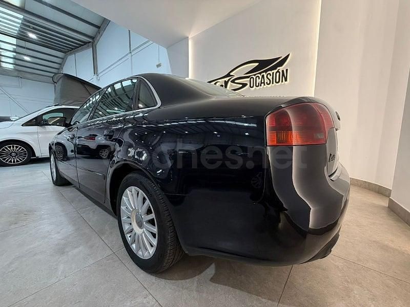 Käytetty Audi A4 140 HP (102 kW) 2006 Musta Sedan