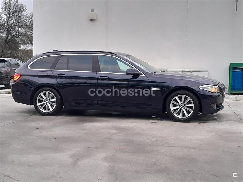 Używany BMW 520 177 KM (130 kW) 2011 Niebieski Kombi