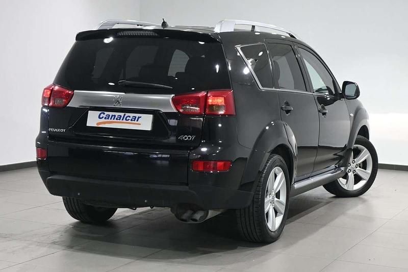 Usado Peugeot 4007 Sport 156 CV (114 kW) 2009 Negro SUV