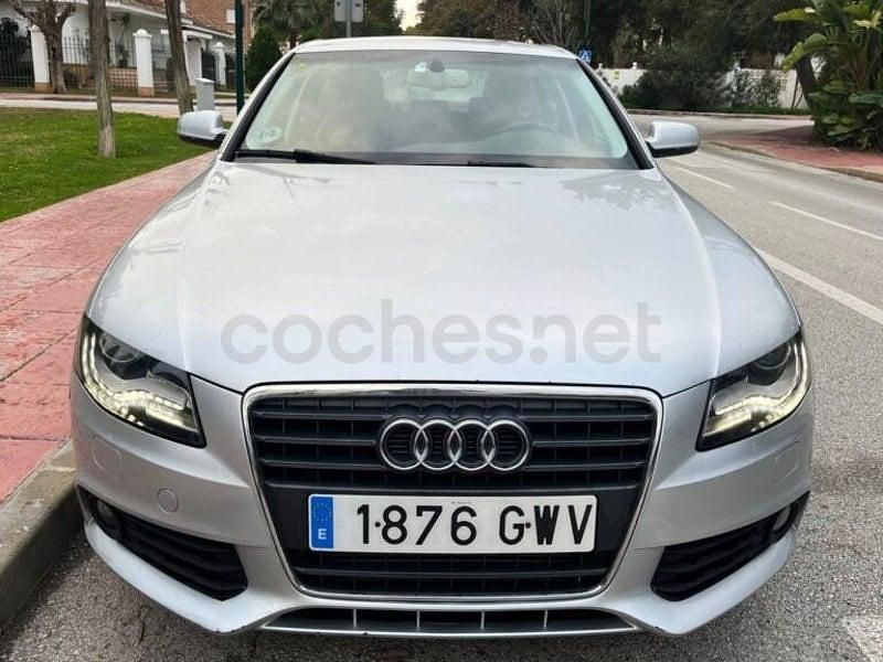 Usado Audi A4 Business 143 CV (105 kW) 2010 Gris / plata Berlina